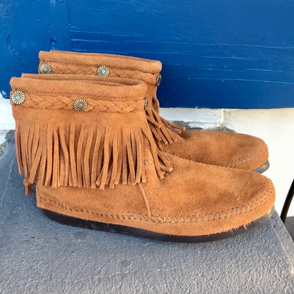Minnetonka Shoes - Minnetonka Fringed Moccasin Ankle Booties